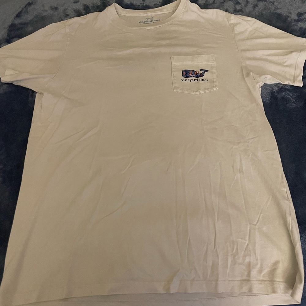 Vineyard Vines Men’s Medium Tee